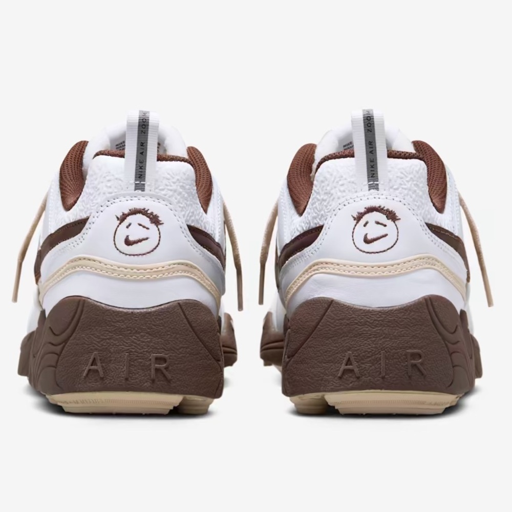 Travis Scott X Zoom Field Jaxx White/Light Chocolate - Picture 3 of 12
